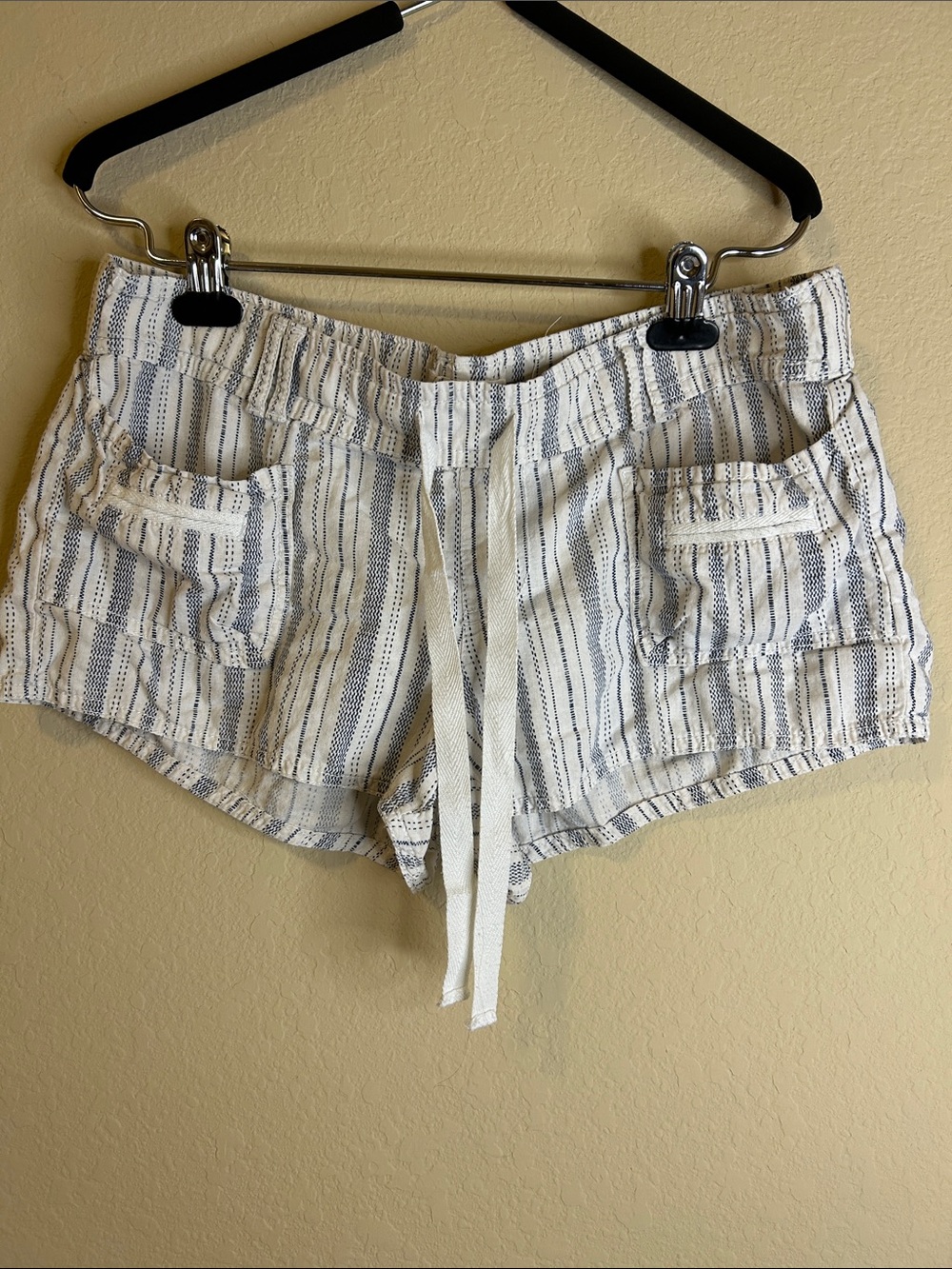 SO Women's White Shorts with Navy Stripe Drawstring Size L